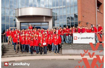 Zaměstnanci společnosti V-PODLAHY oslavili 25 let fungování firmy